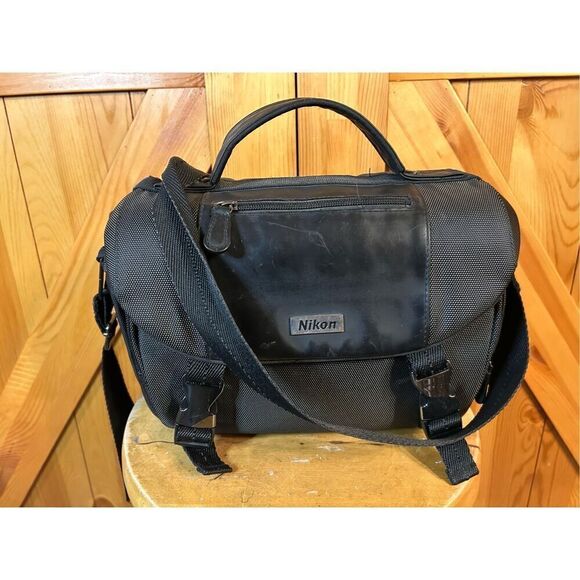Nikon Camera Bag DSLR Shoulder Hand Bag Soft Shell Canvas Case Black Pockets - Picture 1 of 10